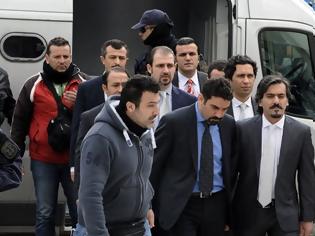 Φωτογραφία για Ο Κοντονής προσπαθεί να πείσει την Άγκυρα να δικαστούν στην Ελλάδα οι «8» Τούρκοι