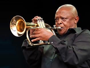 Φωτογραφία για Πέθανε «ο πατέρας της νοτιοαφρικανικής τζαζ» Χιου Μασεκέλα