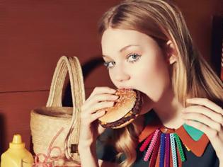Φωτογραφία για Να γιατί νιώθεις τέλεια όταν τρως burger