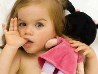 Φωτογραφία για Γιατί τα μωρά πιπιλάνε το δάχτυλό τους