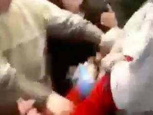 Φωτογραφία για Κρήτη: Σοκ από την επίθεση ξενοδόχου σε καθηγήτρια επειδή έκανε παράπονα για ελλειπή καθαριότητα κατά τη διάρκεια σχολικής εκδρομής [Βίντεο]