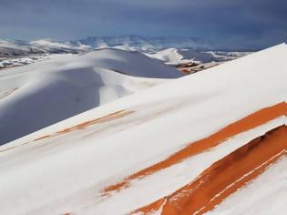 Φωτογραφία για Μαρόκο: Ασυνήθιστες χιονοπτώσεις στην έρημο