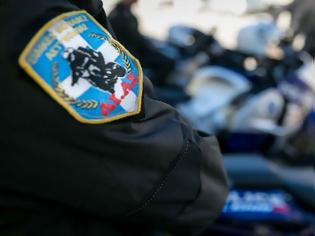 Φωτογραφία για Υπάλληλος της βουλής αποκάλεσε «Μπαστουνόβλαχο και Μπουρτζόβλαχο» αστυνομικό της ομάδας ΔΙΑΣ [Βίντεο]