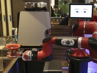 Φωτογραφία για Η αυγή μίας νέας εποχής: Ρομπότ φτιάχνουν και σερβίρουν καφέ στο Τόκυο