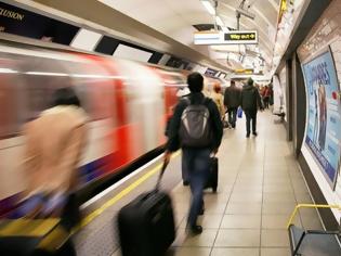 Φωτογραφία για Επικίνδυνος για την ακοή ο θόρυβος του μετρό του Λονδίνου