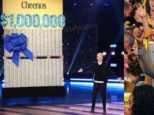 Φωτογραφία για Η Ellen DeGeneres γιόρτασε τα 60α γενέθλιά της μοιράζοντας 1.000.000 δολάρια στο κοινό της! #SundayLive #survivorGR