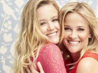 Φωτογραφία για Η Reese Witherspoon ποζάρει με την κόρη της