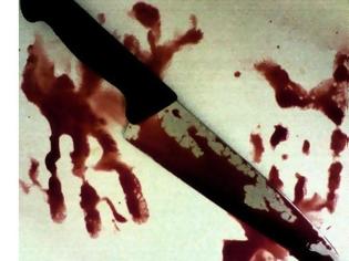 Φωτογραφία για Φρίκη: 22χρονη κατέσφαξε το 2χρονο παιδί της και μαχαίρωσε τον φίλο της