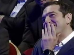 Φωτογραφία για Το «πρόεδρε» του Κατσιφάρα στον Τσίπρα και το γέλιο του Γ. Παπαναστασίου! (ΔΕΙΤΕ VIDEO)