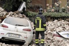 Σεισμός 5,8 R στην Ιταλία - 9 οι νεκροί μέχρι τώρα