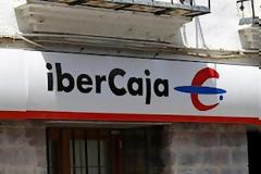 ΙΣΠΑΝΙΑ: ΤΡΕΙΣ ΤΡΑΠΕΖΕΣ ΣΤΑ ΠΡΟΘΥΡΑ ΣΥΝΕΝΩΣΗΣ ΥΠΟ ΤΟ ΦΟΒΟ ΤΗΣ ΚΑΤΑΡΡΕΥΣΗΣ