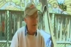 VIDEO: Δείτε τι συμβαίνει όταν ένα ισπανικό κανάλι κάνει ρεπορτάζ στη λαϊκή