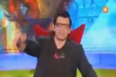 VIDEO: Ο Σάκης Ρουβάς στο ρόλο του Θέμου Αναστασιάδη!