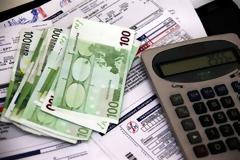 Στο κόκκινο οι ανεξόφλητοι λογαριασμοί στη ΔΕΗ