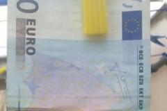 Η μυρουδιά της τσέπης σου!