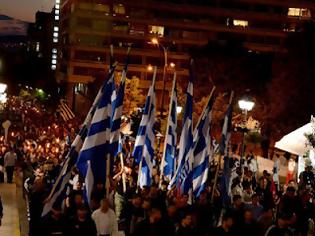 Φωτογραφία για Περισσότεροι από 5.000 οπαδοί της Χρυσής Αυγής στο κέντρο της Αθήνας για την Άλωση