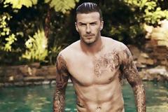 D. Beckham: Ο πρώτος άντρας που γίνεται εξώφυλλο στο βρετανικό Elle!