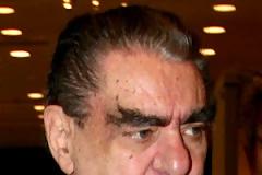 Κυβερνώντας από τα παρασκήνια. Η δολοφονία ενός ενοχλητικού κοινοτάρχη.