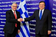 Reuters: Με παρέμβαση Παπαδήμου η απειλή Μπαρόζο για έξοδο της Ελλάδας από το ευρώ