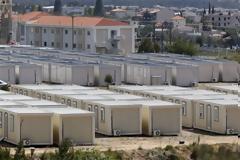 35.000 ευρώ για τις οδοντόκρεμες και τα σαπούνια των λαθρομεταναστών