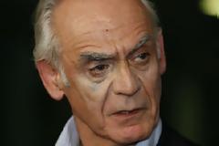 Έπιασαν τον Ακη με κινητό μέσα στο κελί του