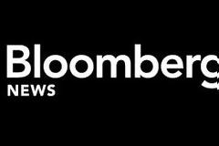 Βloomberg: Πρακτικά αδύνατη η εγγύηση των καταθέσεων