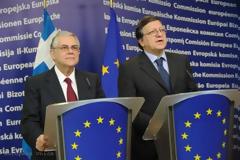Reuters: Αίτημα του Παπαδήμου η «απειλή» Μπαρόζο για έξοδο από την ευρωζώνη!