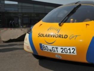 Φωτογραφία για O γύρος του κόσμου με ηλιακό όχημα