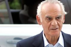 O ίδιος ο Ακης δίνει τα στοιχεία για να μείνει στη φυλακή
