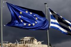 New York Times: “Ετσι λεηλατούν την Ελλάδα η τρόϊκα και οι τραπεζίτες...