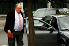 Στα Καλύβια Αττικής οργανώνεται η πτώση του Βαγγέλη Βενιζέλου...!!!