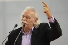 Μανώλης Γλέζος – Μάχιμος και μεγαλοπρεπής, σαν τότε...