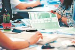 Ένα εκατομμύριο ελεύθεροι επαγγελματίες πληρώνουν το 4% των φόρων