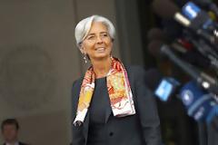 ΛΑΓΚΑΡΝΤ: ΣΕΒΟΜΑΙ ΤΗΝ ΕΛΛΑΔΑ