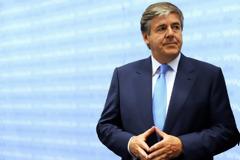 Άκερμαν: Δυσοίωνο το μέλλον των τραπεζών όσο διαρκεί η κρίση