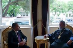 Αδερφική αγάπη και συνεργασία από την Κύπρο