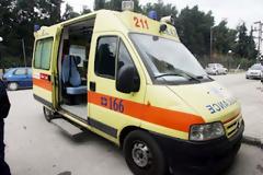 Όχημα έπεσε πάνω σε σταθμευμένο αμάξι στο οποίο επέβαιναν μια γυναίκα με τα δυο της παιδιά