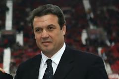 ΜΙΧΟΣ: ΧΤΙΖΕΙ ΕΝΑ ΚΟΡΜΟ ΠΟΥ ΕΙΝΑΙ ΤΟ ΜΕΛΛΟΝ ΤΗΣ ΟΜΑΔΑΣ Ο ΟΛΥΜΠΙΑΚΟΣ