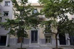 Νύχτα φυγάδευσε το αρχείο του ο Ακης