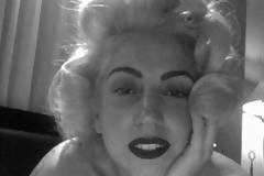 Η Lady Gaga μεταμορφώθηκε σε Marilyn Monroe