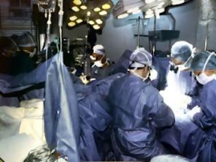 Φωτογραφία για Η πρώτη στον κόσμο διηπειρωτική μεταμόσχευση νεφρού από ΗΠΑ και Ελλάδα
