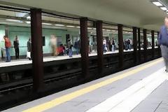 ΕΠΙΘΕΣΗ ΣΕ ΣΥΡΜΟ ΤΟΥ ΗΛΕΚΤΡΙΚΟΥ ΜΕ ΚΑΤΕΥΘΥΝΣΗ ΠΕΙΡΑΙΑ ΣΤΗ ΒΙΚΤΩΡΙΑ!