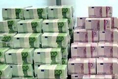 Απίστευτο !!! Μισθωτός με 41,5 εκ. στην τράπεζα!