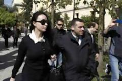 «Λευτεριά στη Βίκυ Σταμάτη»: Η φωτογραφία που σαρώνει στο Facebook