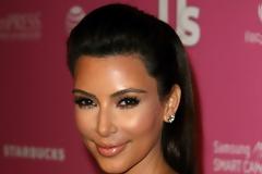 H Kim Kardashian διαβάζει Νίτσε!