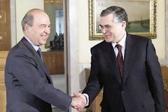 Αντί του ΠΑΣΟΚ η… “Ελιά”;