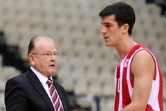 ΡΑΖΝΑΤΟΒΙΤΣ: ΕΧΕΙ ΣΥΜΒΟΛΑΙΟ ΚΑΙ ΑΓΑΠΑΕΙ ΤΟΝ ΟΛΥΜΠΙΑΚΟ Ο ΚΕΣΕΛ