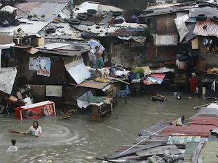 Φωτογραφία για Τυφώνας έπνιξε τρία παιδιά στις Φιλιππίνες