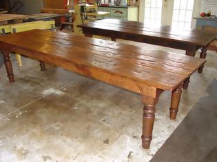 Φωτογραφία για ΔΕΙΤΕ: Υπέροχα τραπέζια από ανακυκλωμένη ξυλεία