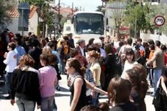 Σε τεντωμένο σχοινί ... ακροβατεί η μεταφορά των μαθητών